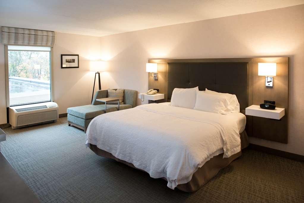 Hampton Inn Raynham-Taunton Room photo