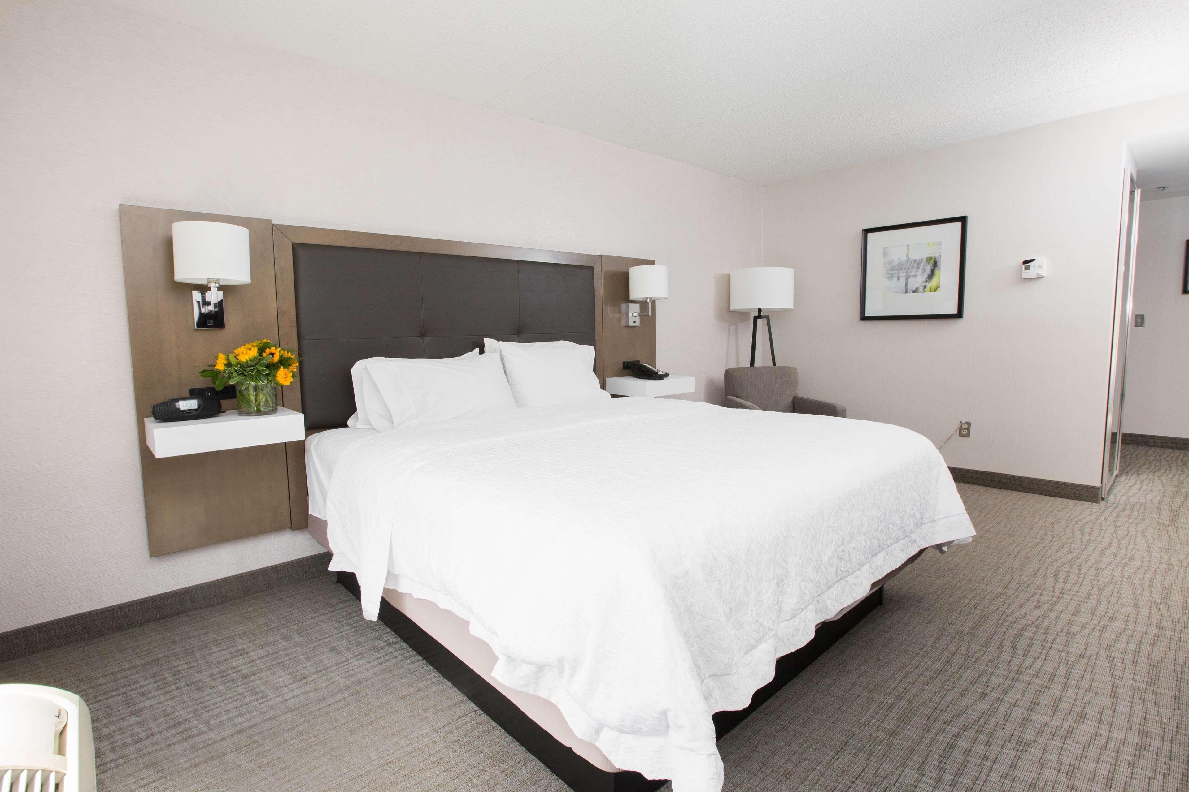 Hampton Inn Raynham-Taunton Exterior photo