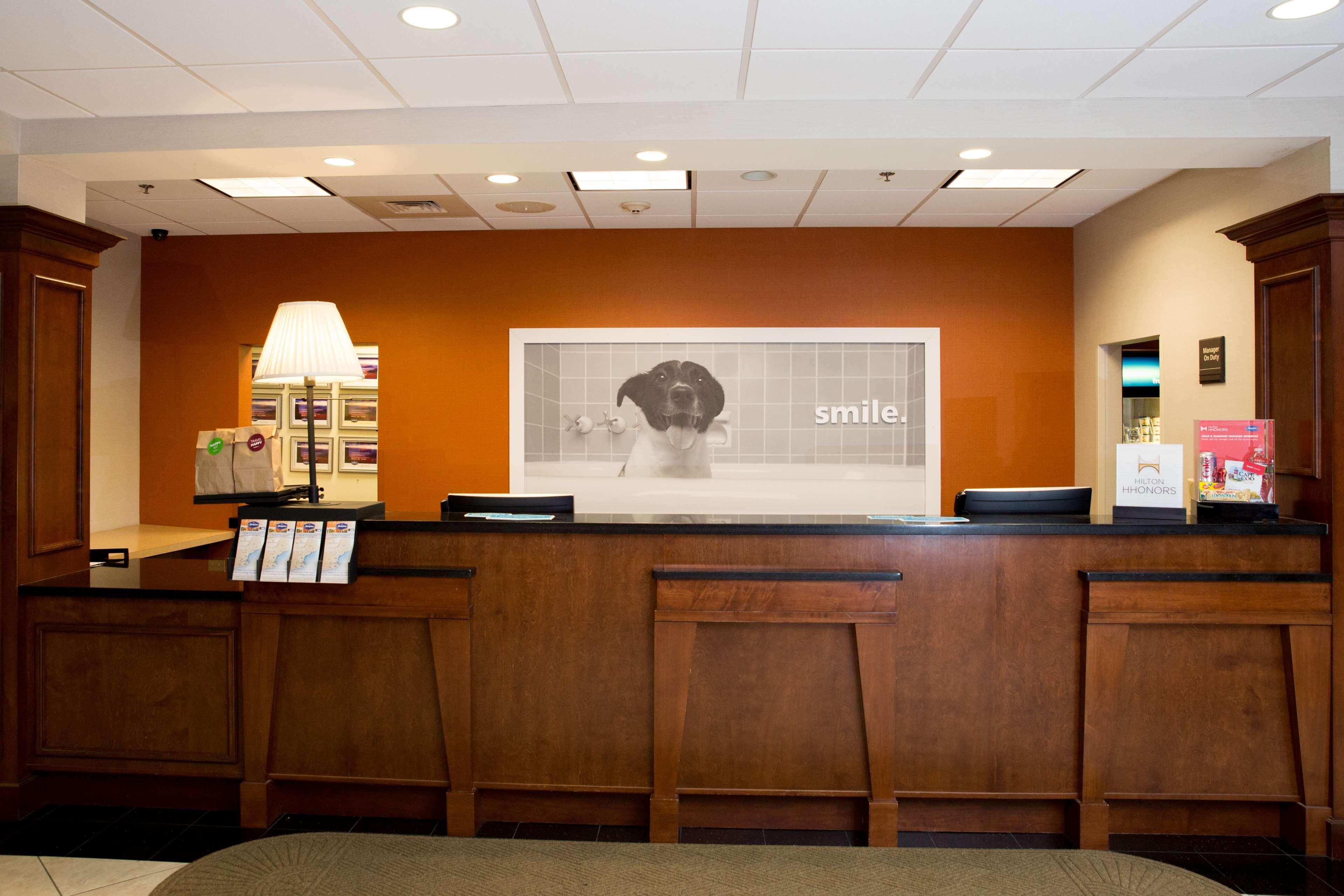 Hampton Inn Raynham-Taunton Exterior photo