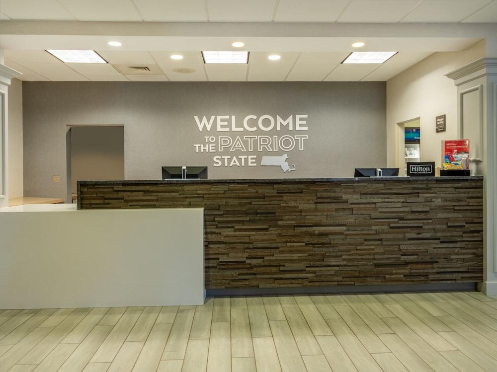 Hampton Inn Raynham-Taunton Exterior photo